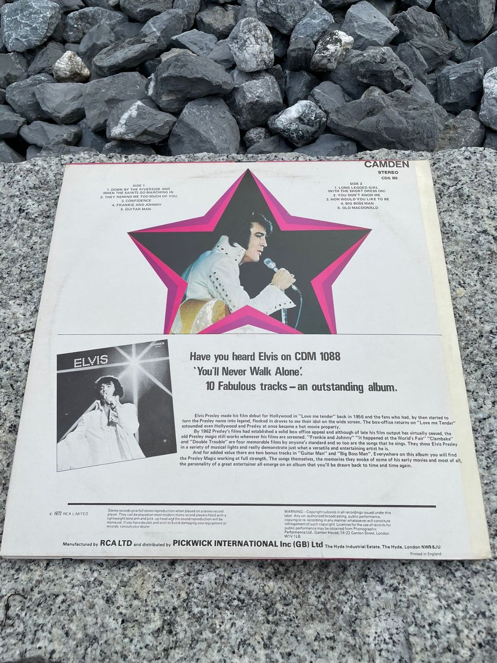 Dischi in vinile: Elvis Presley sings hits Schallplatte – Usato da Wängi venduto da LiqKojote 1