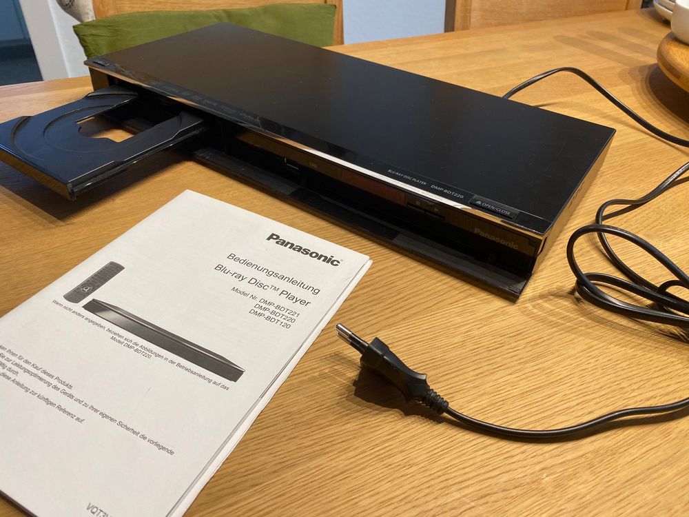 Panasonic 3D Bluray Player DMPBDT220 Kaufen auf Ricardo