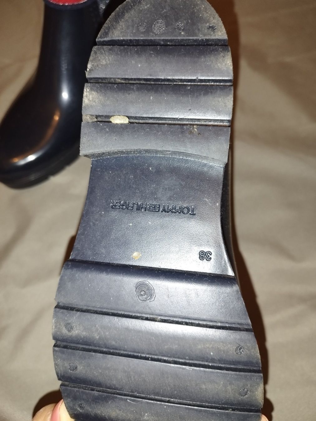 Tommy Hilfiger Damenschuhe: Gummistiefel Tommy Hilfiger 38 – Gebraucht aus Zürich von FaTrancoso 4
