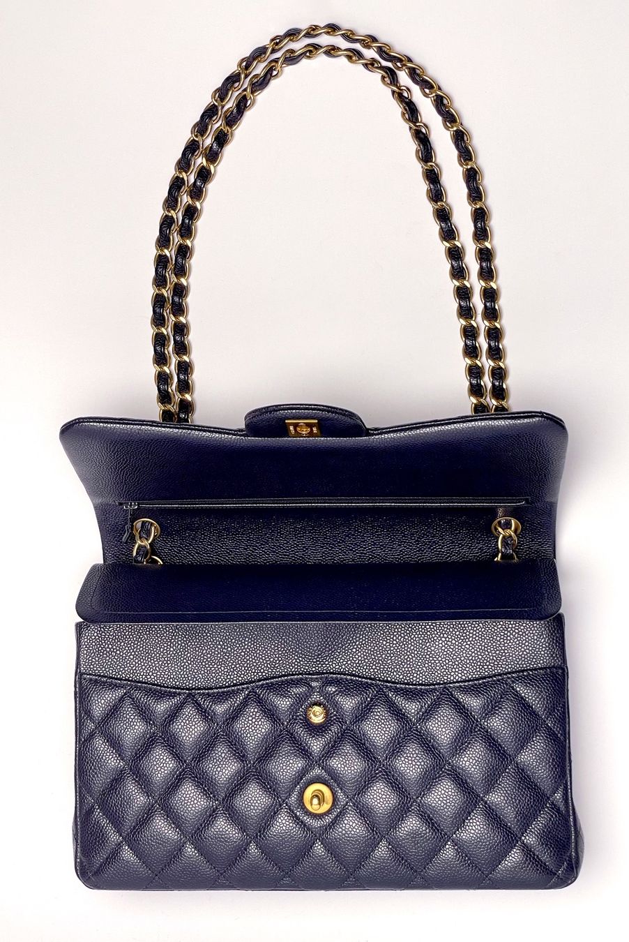 Chanel Taschen für Damen: CHANEL Navy Blue Quilted Caviar Medium Classic Double Flap – Gebraucht aus Basel von cocochanel67 6