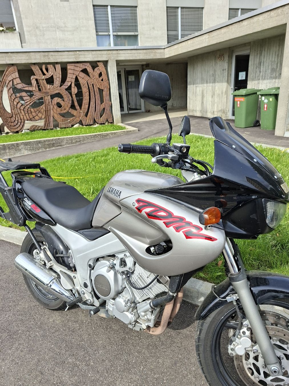Yamaha Touring: Yamaha TDM850 – Usato da La Chaux-de-Fonds venduto da cor_rh7l