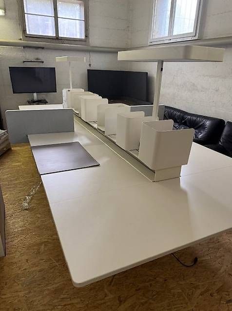 Vitra Tavoli: Vitra Joyn 2 Platform Arbeitstisch – Usato da Zollikofen venduto da OberliAG