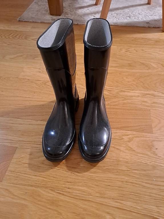 Damenschuhe: Damen Regenschuhe 39 – Gebraucht aus Zürich von Simonikus 1