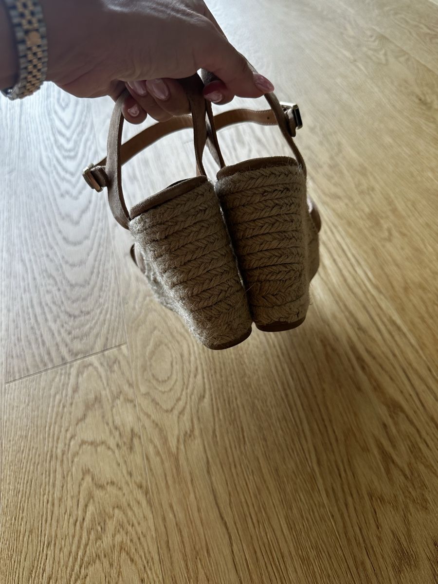 Scarpe da donna: Compensées beige 37 – Nuovo (secondo la descrizione) da La Croix (Lutry) venduto da secondhandZara 2