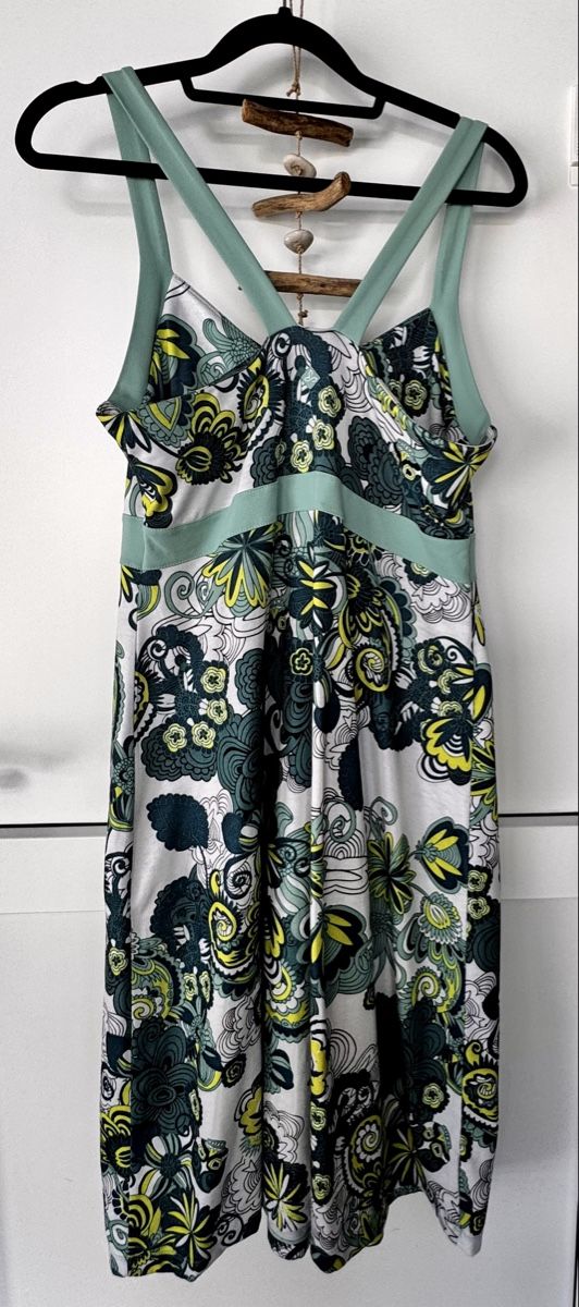 Vestiti: Robe d'été imprimée verte et blanche taille M. t – Usato da Lausanne venduto da Flomag 1
