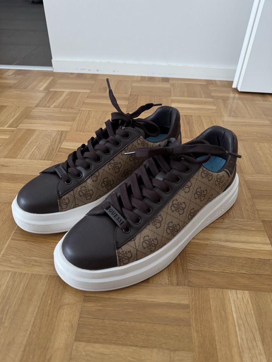 Guess Scarpe da uomo: Guess Schuhe – Nuovo (secondo la descrizione) da Bäch SZ venduto da edo_9m62