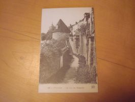 Schöne alte Postkarte AVALLON Le coin des Remparts NUR 30 RP