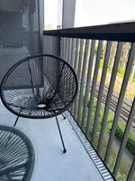 Balkon/Terasse/Garten Set; Tisch und zwei Stühle
