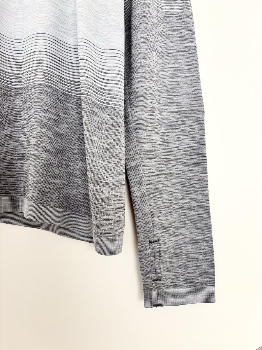 Tops: Nike Dry Fit Langarm grau Gr. M – Gebraucht aus Bottmingen von ana_5hrv 3