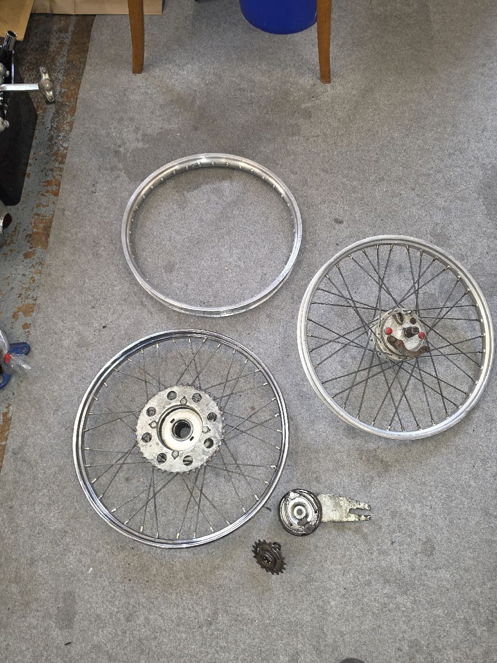 Mofa-Ersatzteile: Speichenräder X30 Puch Sport original  – Gebraucht aus Lenggenwil von Opc_Power