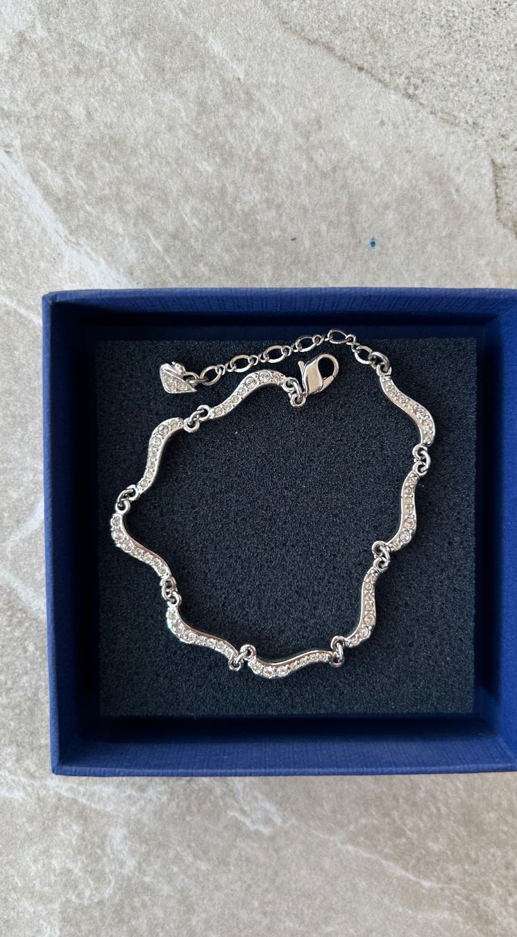 Swarovski Bracciali & Braccialetti: Swarovski Armband Silber mit Verschluss – Usato da Wila venduto da mic_xg2f