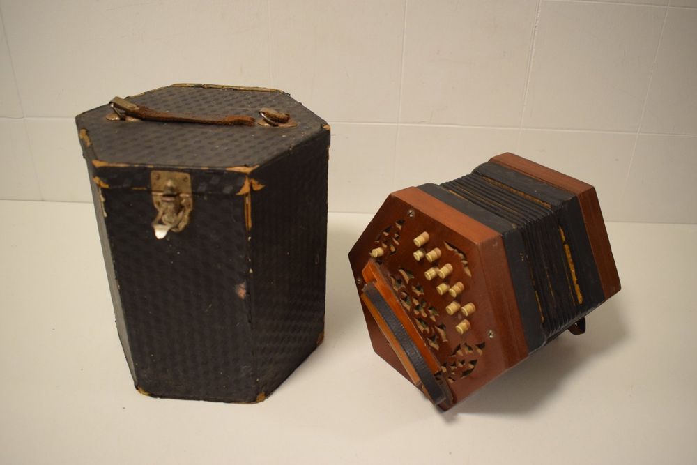 Antike Concertina Rarität Kaufen auf Ricardo