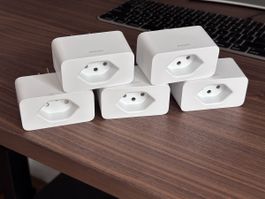 5 x Phillips Hue Smart Plug