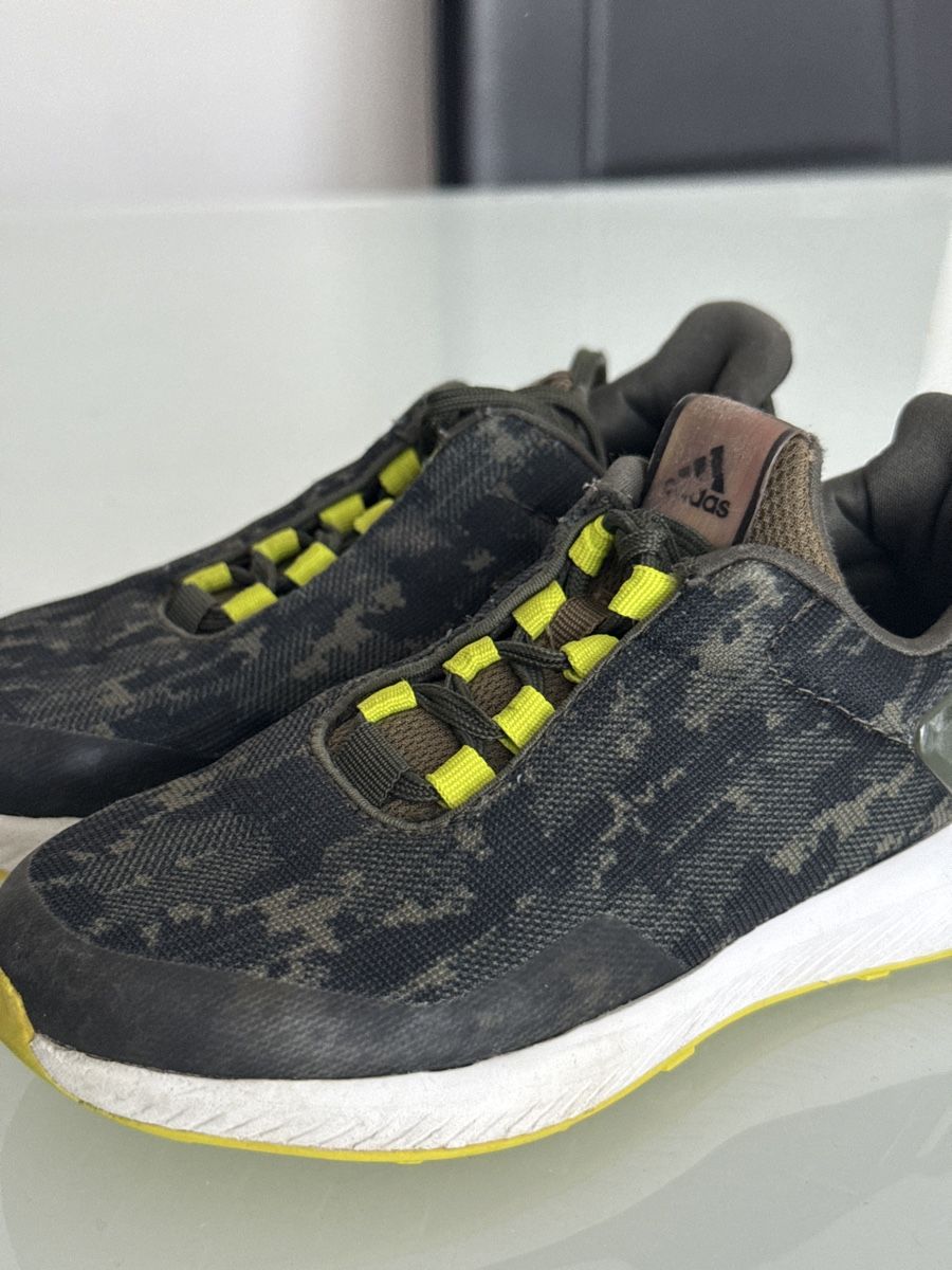 Adidas Scarpe per ragazzi: Adidas shoes – Usato da Thalwil venduto da perulina 1