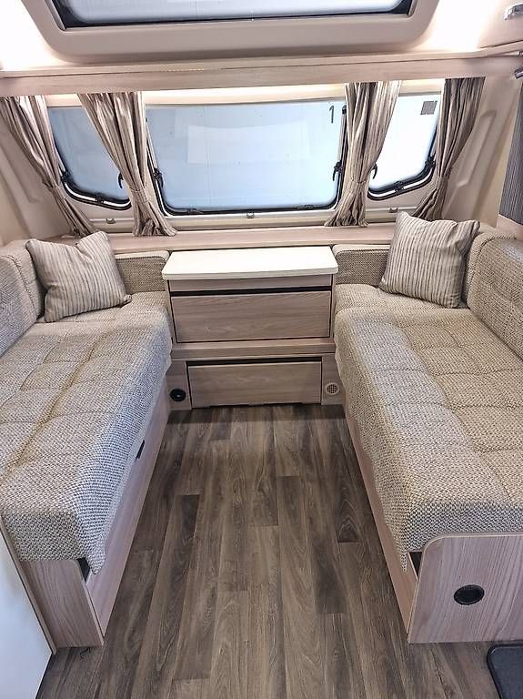 Camping Fahrzeuge: Wohnwagen SWIFT Sprite Cruzer 550 Wide – Gebraucht aus Steckborn von 43vogel62Hund 1