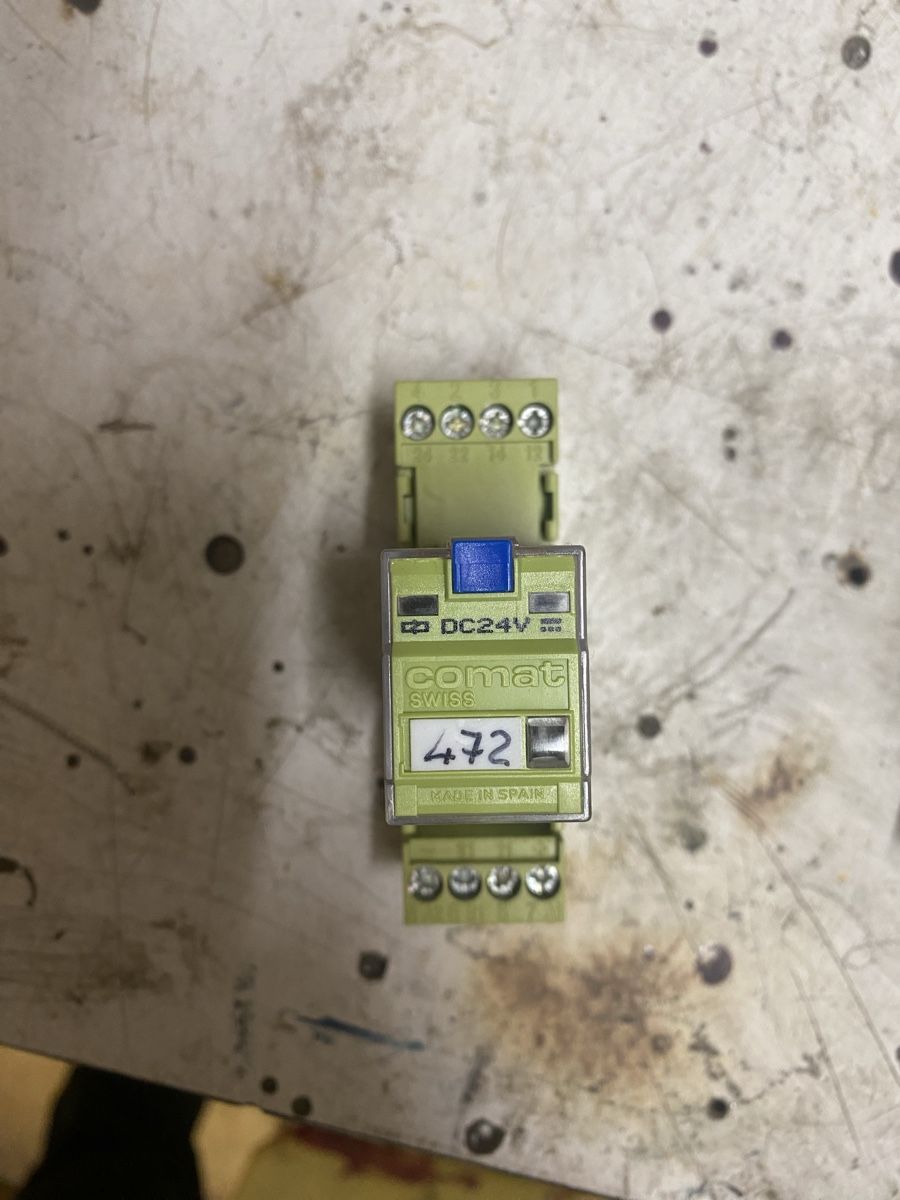 Componenti elettronici: Comat Relais 24V DC 2 Wechsler C7-A20 – Usato da Oberbuchsiten venduto da DjComix