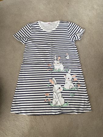Mädchen Kleid mit Hasen Grösse 8-10 J