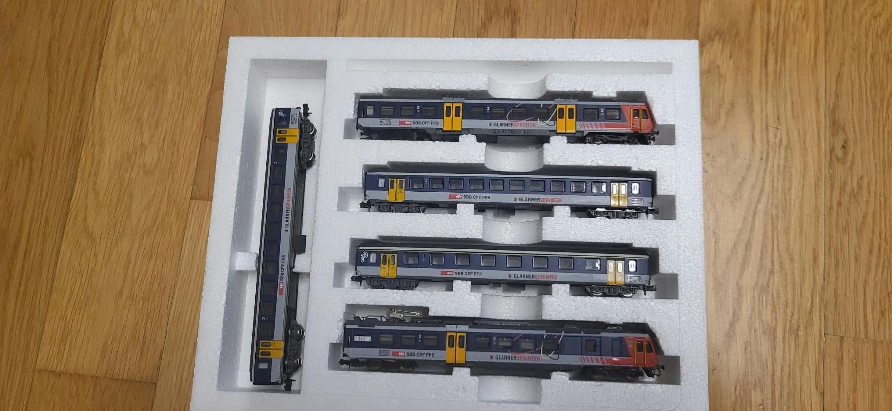 Modellini di ferrovie: Decals pour rame NPZ Glarner Sprinter – Usato da Colombier NE venduto da Couscous12