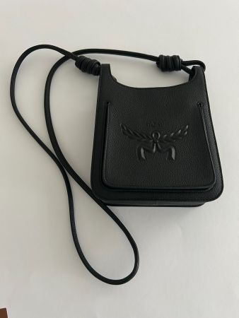 MCM Himmel Hobo Schwarz 930.00