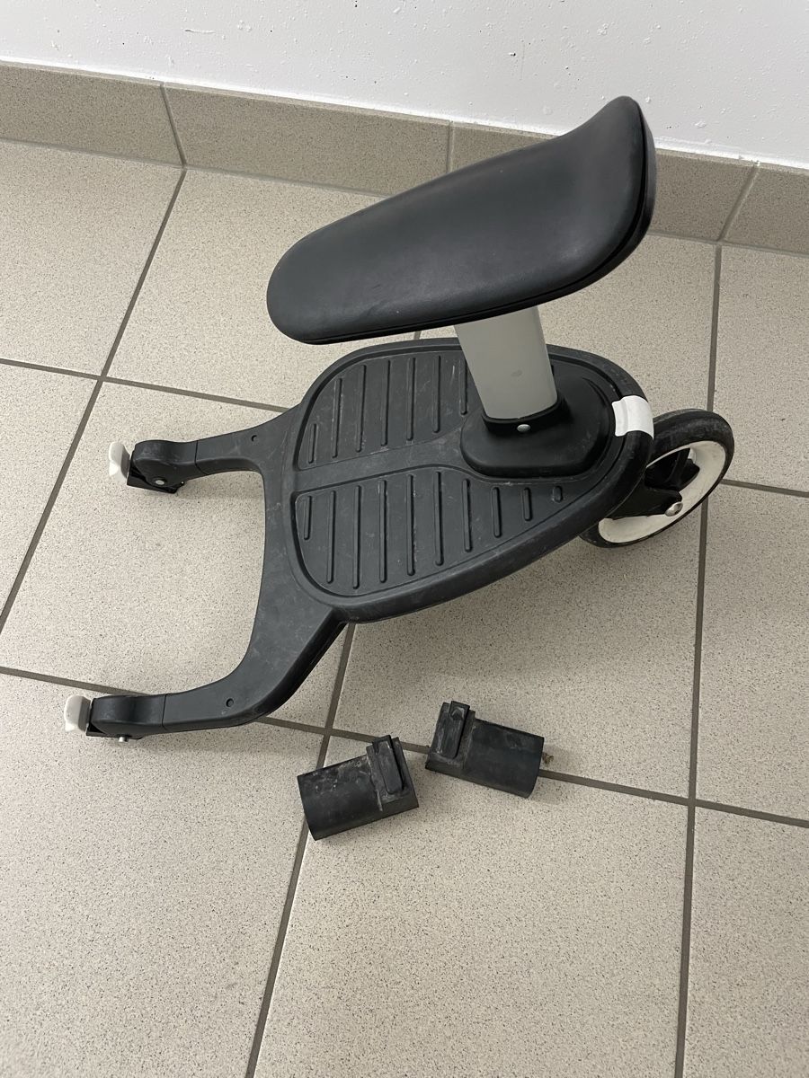 Bugaboo Accessoires pour poussettes: Bugaboo Comfort Mitfahrbrett Sitz – D'occasion à Urdorf par spacemetalfantasy 3