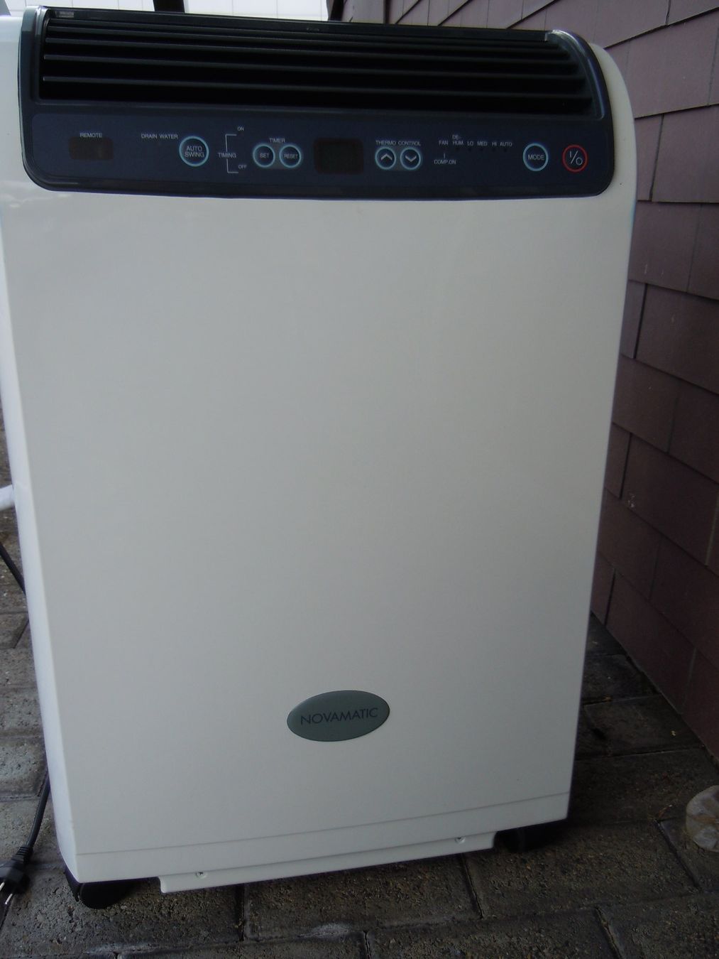 Novamatic Condizionatori: Klimaanlage Long Split CL890 mit 4m Schlauch "Defekt?? " – Difettoso da Luzern venduto da Baumli1 1