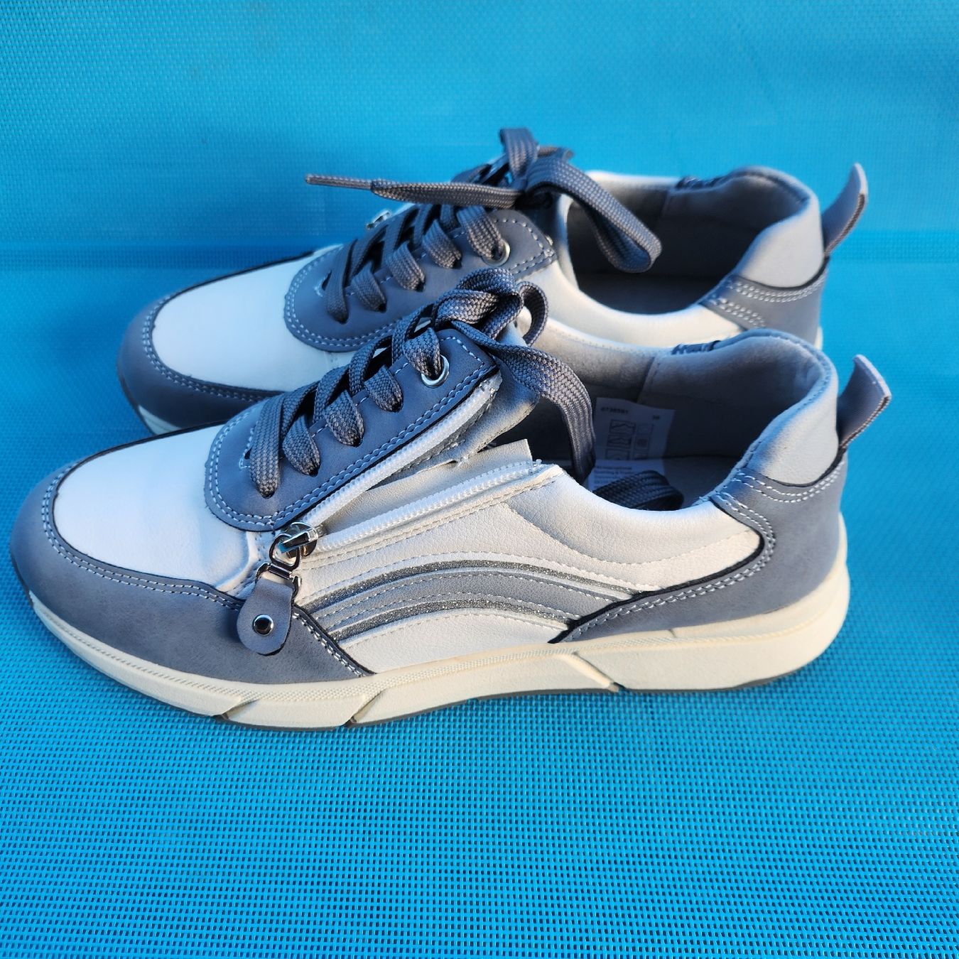 Scarpe da donna: Turnschuhe mit Reissverschluss, Gr. 38 – Nuovo (secondo la descrizione) da Forch venduto da ang_bhq6 1