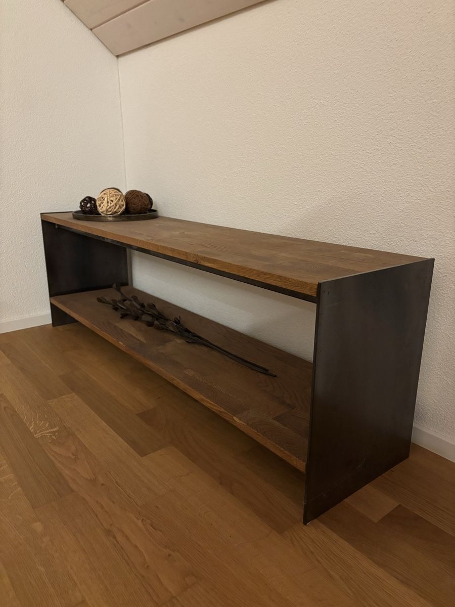 Scaffali: Lowboard Eiche/Baustahl – Usato da Bottenwil venduto da Faebu1996