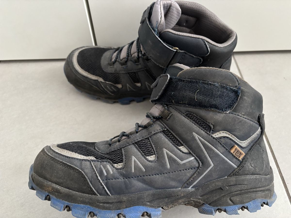 Bisgaard Scarpe per ragazzi: Bisgaard Wanderschuhe Gr. 38 – Usato da Winterthur venduto da NatMet11 1