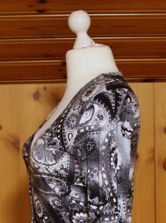 Blusen: T-Shirt Langarm schwarz-weiss Gr. S – Gebraucht aus Flüelen von Diversicum-Vintage 4