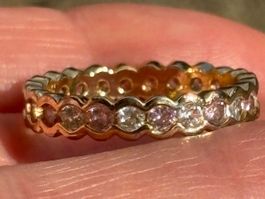 Luxus Elegante gr.19/9 Ring Zirkonia Memoire Goldfarben