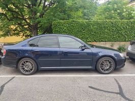 Rare ! Subaru Legacy Spec.B boîte 6 vitesses STI