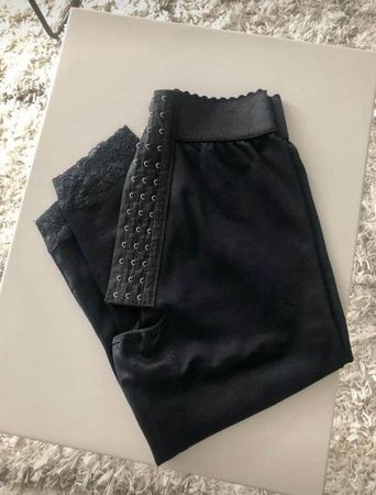 Pantalon de compression postopératoire