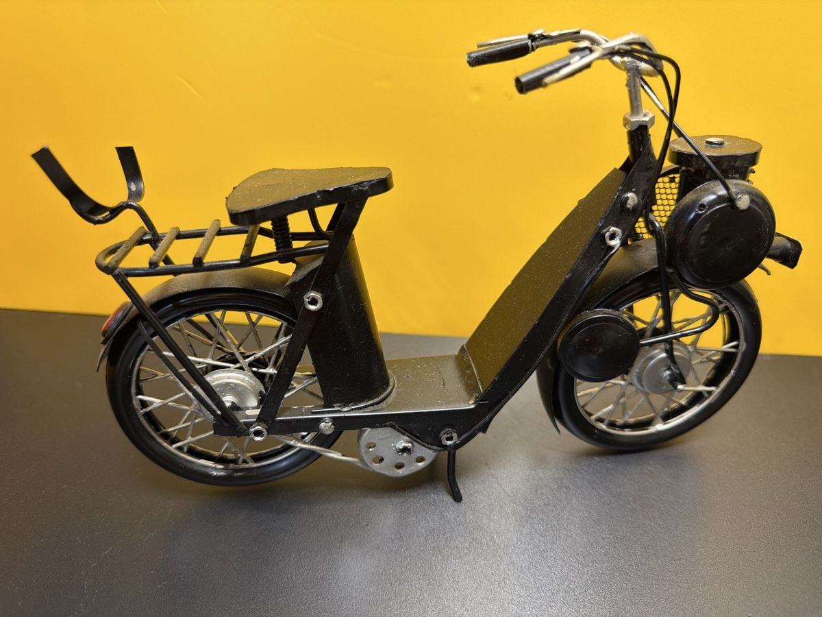 Figuren: 2 MODEL-SOLEX – Gebraucht aus Matzingen von exklusives 2
