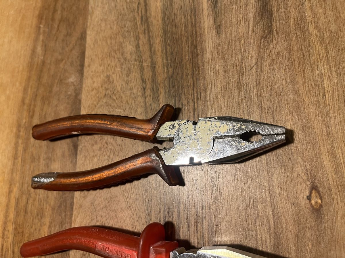 Knipex Tutti gli attrezzi: Kombizange 2 Stk. KNIPEX Germany gebraucht – Usato da Würenlos venduto da KLG_3TBs 7