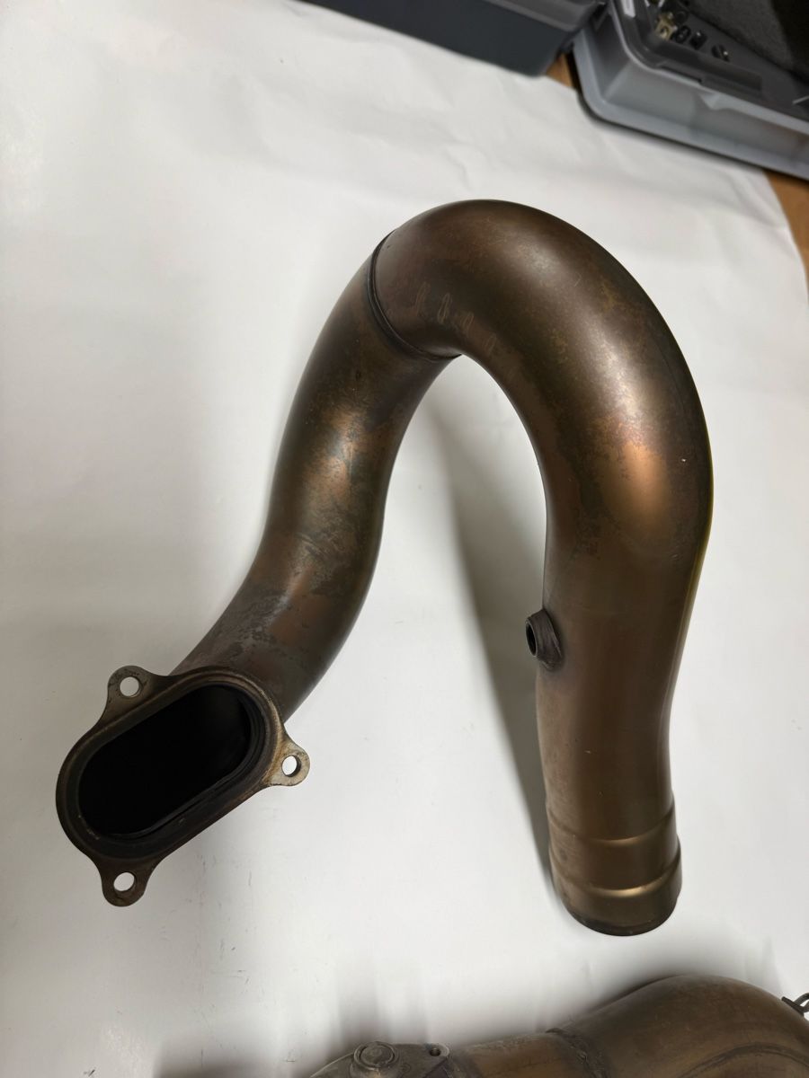 Ducati Sistemi di scarico: Auspuffrohre Ducati Diavel 2014-2018 – Usato da Buttikon SZ venduto da idmechanics 1