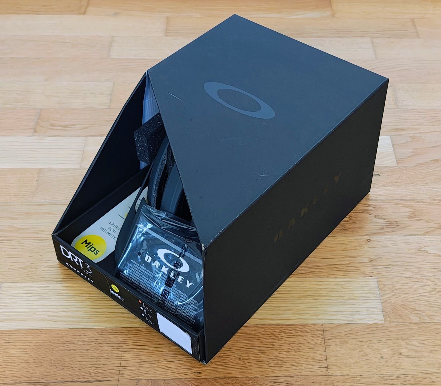 Oakley Caschi: OAKLEY DRT 3 Trail – Nuovo (secondo la descrizione) da Muri b. Bern venduto da sbe_9qfz 2