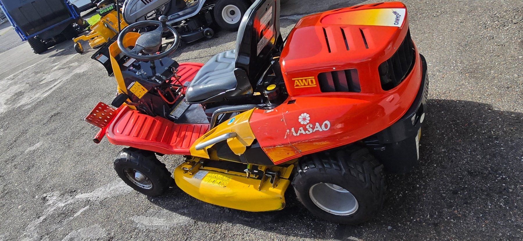Tagliaerba: Aufsitzmäher Rasentraktor  4x4  23hp – Usato da Rain venduto da Fafan069 5