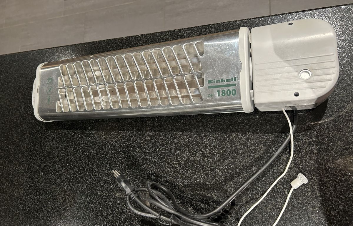 Einhell Radiatori: Einhell Quarkheizstrahler – Usato da Aeschlen ob Gunten venduto da Maensch 2