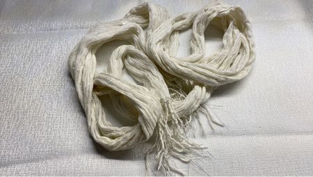 Schal weiss mit Glitzerfaden gebraucht 