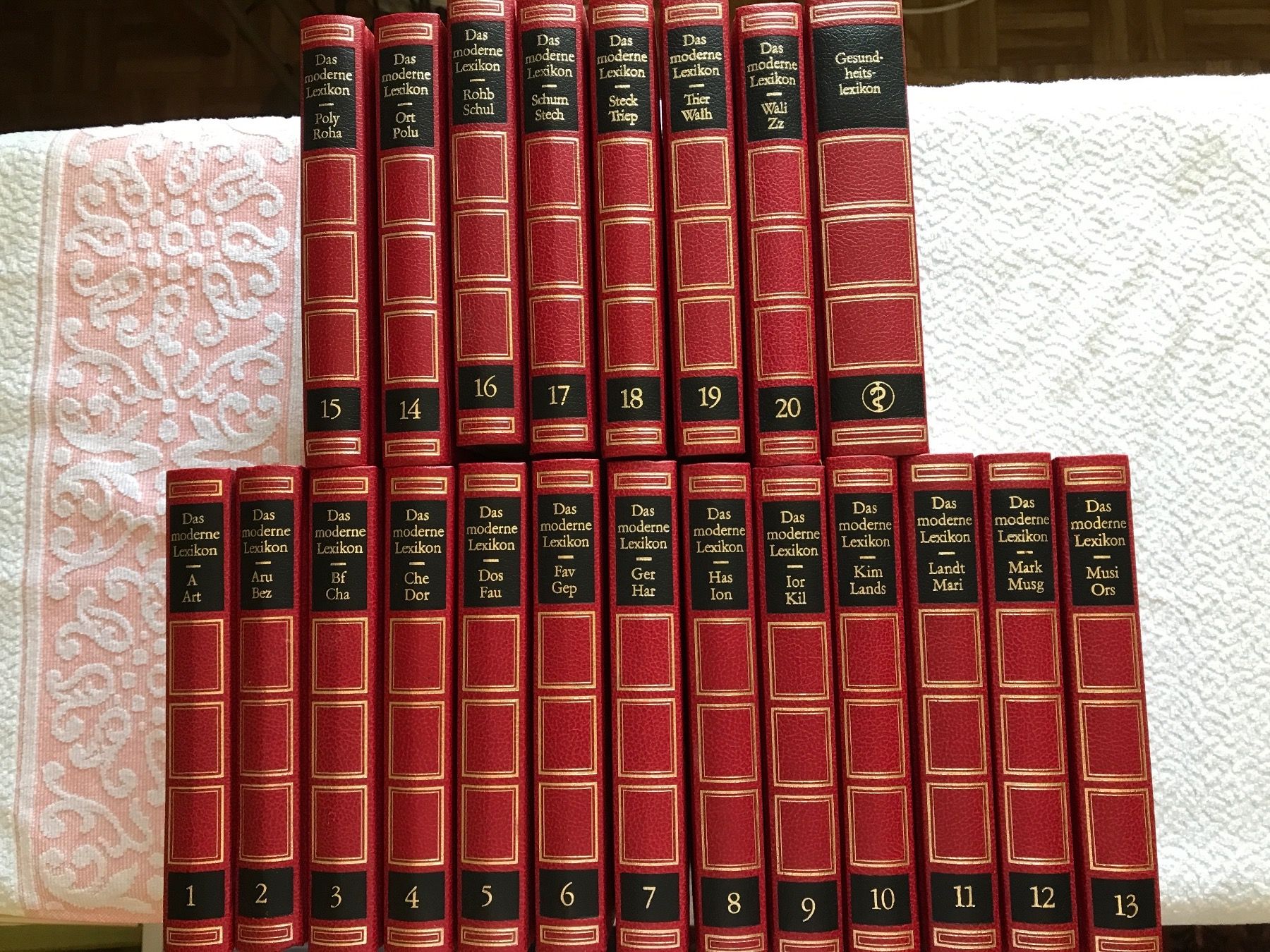 Livres: Lexikon von  Bertelsmann – D'occasion à Bad Zurzach par Sina100