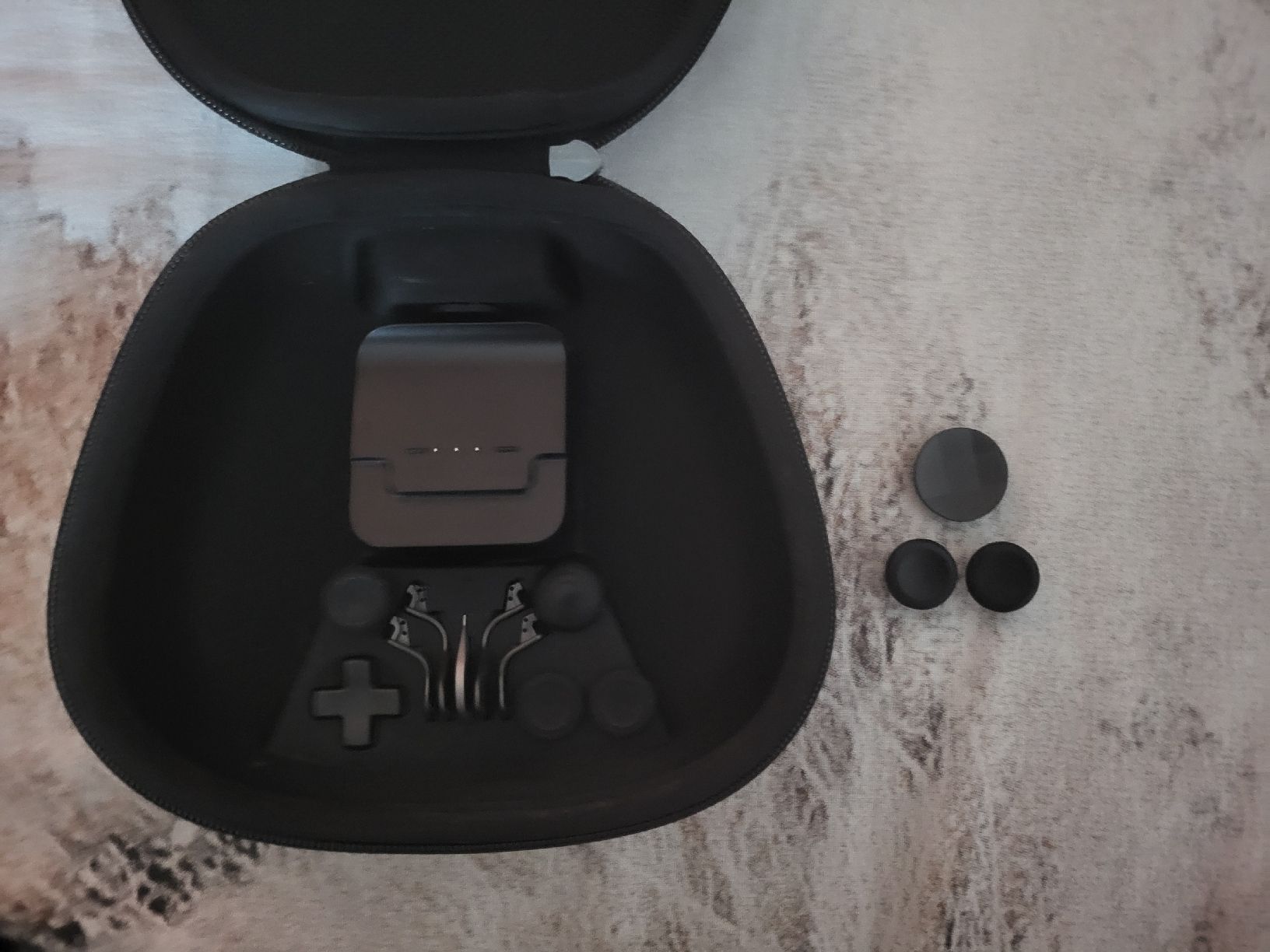 Controller: Xbox elite series 2 controller accessories + box – Usato da Buchs SG venduto da cap_qnl6