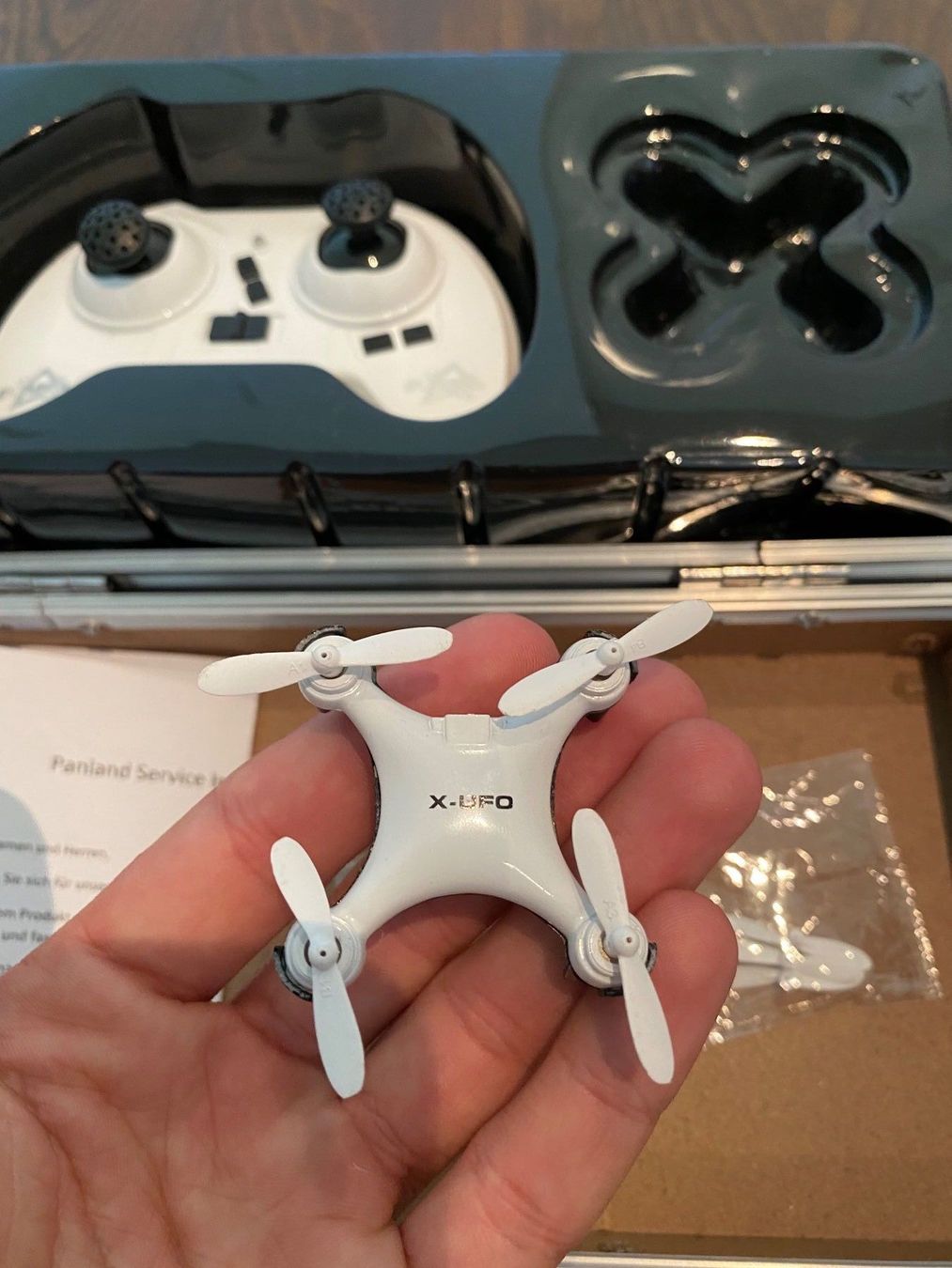 Giocattoli: X-Ufo Drohne mit Koffer – Usato da Galgenen venduto da Nicki40 1