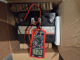 Batterie voiture 12V D'occasion