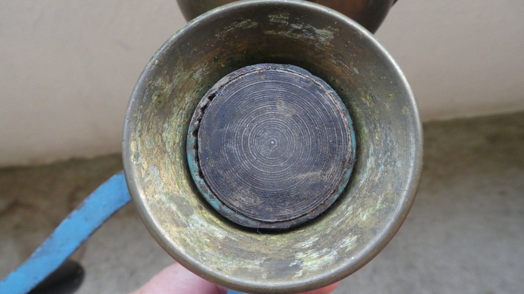 Elettrodomestici da cucina: Alte blaue Vintage Mohnmühle, Mohnquetsche – Usato da Diessenhofen venduto da Hundeseele 4