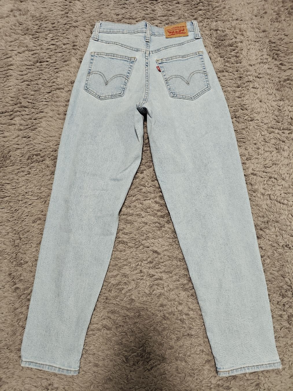 Levi's Jeans: Levis High waisted mom jean – Usato da Pieterlen venduto da Saemelili 2