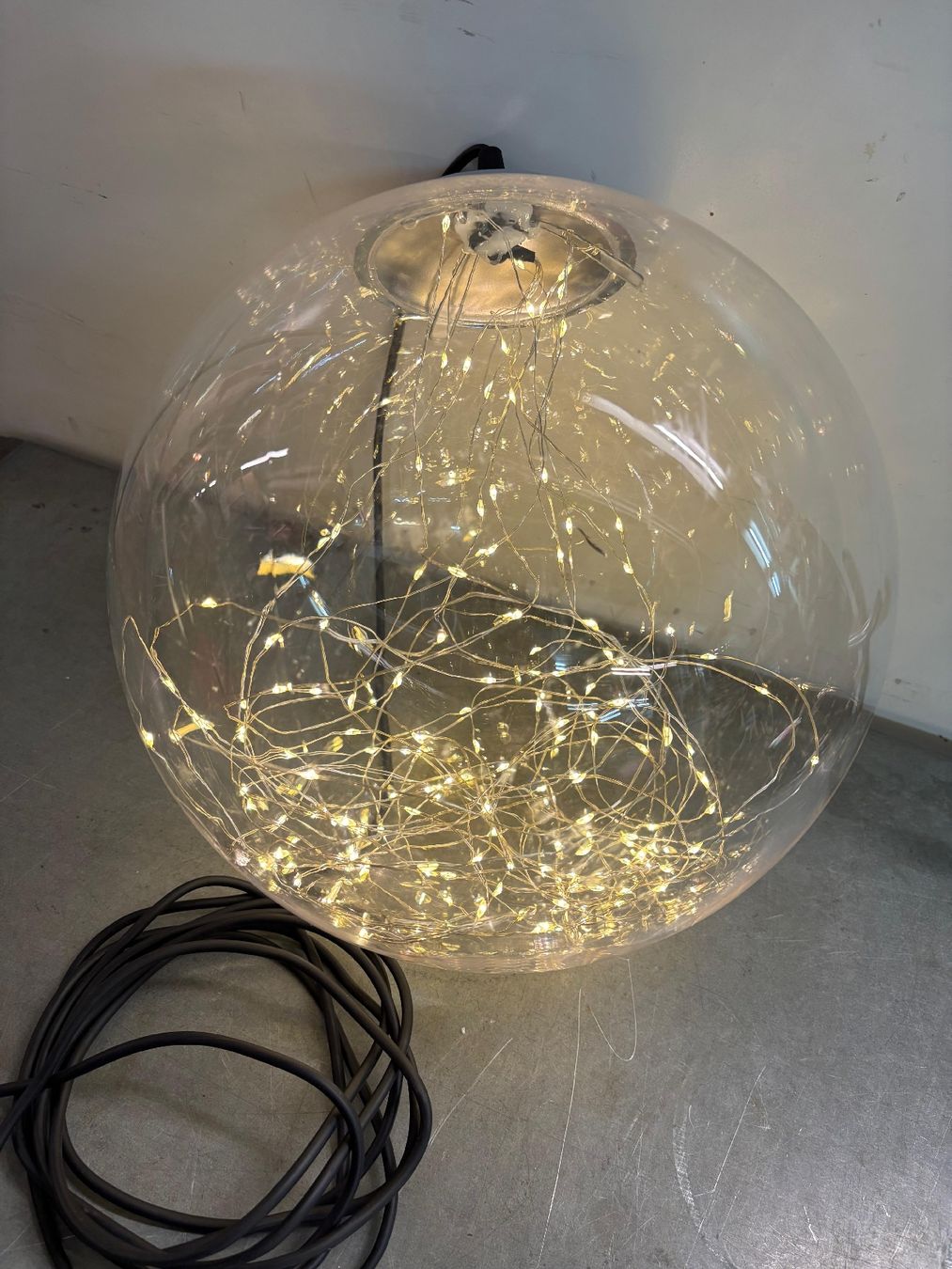 Lampade: Leuchtball mit Lichterkette, Ø 30 cm – Nuovo e nell'imballaggio originale da Bachenbülach venduto da rejtschel