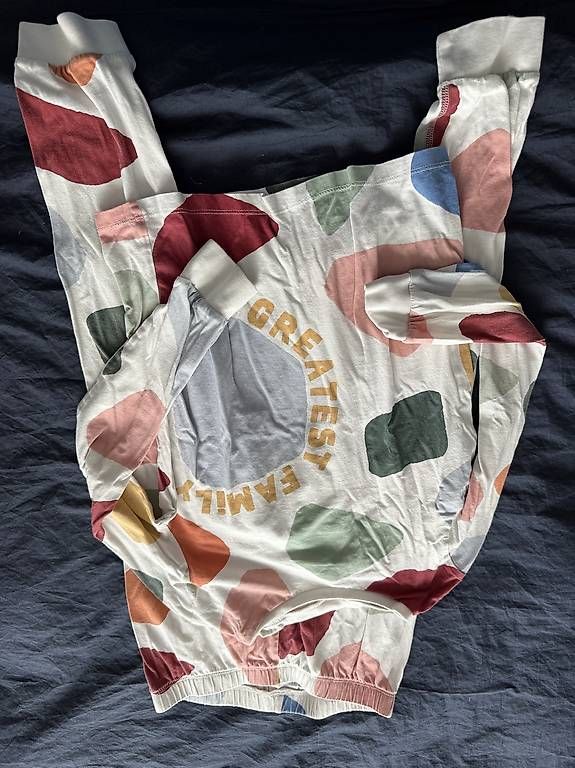 Pyjamas & Ähnliches: Pijamas 2 – Gebraucht aus Uitikon Waldegg von don_felipe 3