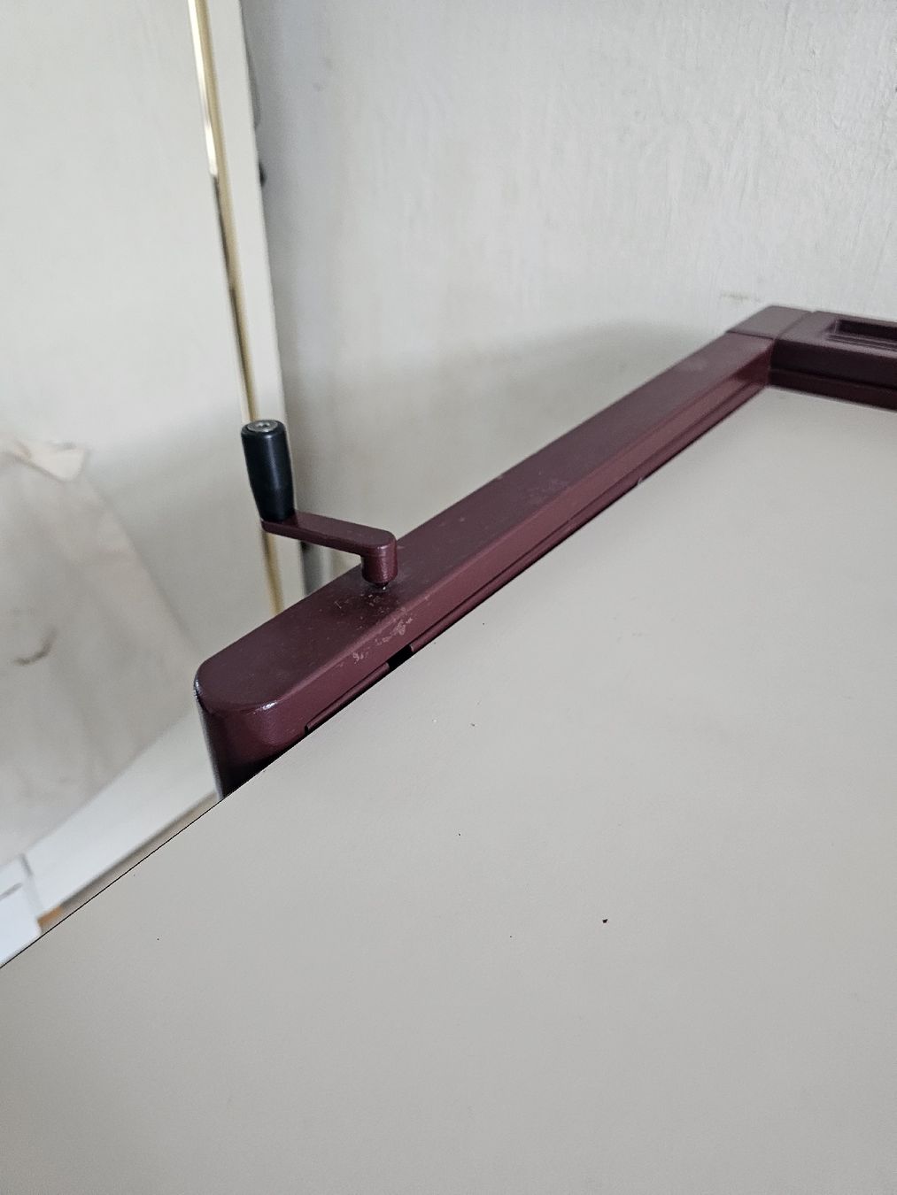 Schreibtische: table de bureau – Gebraucht aus Sonceboz-Sombeval von Mayji.n 7