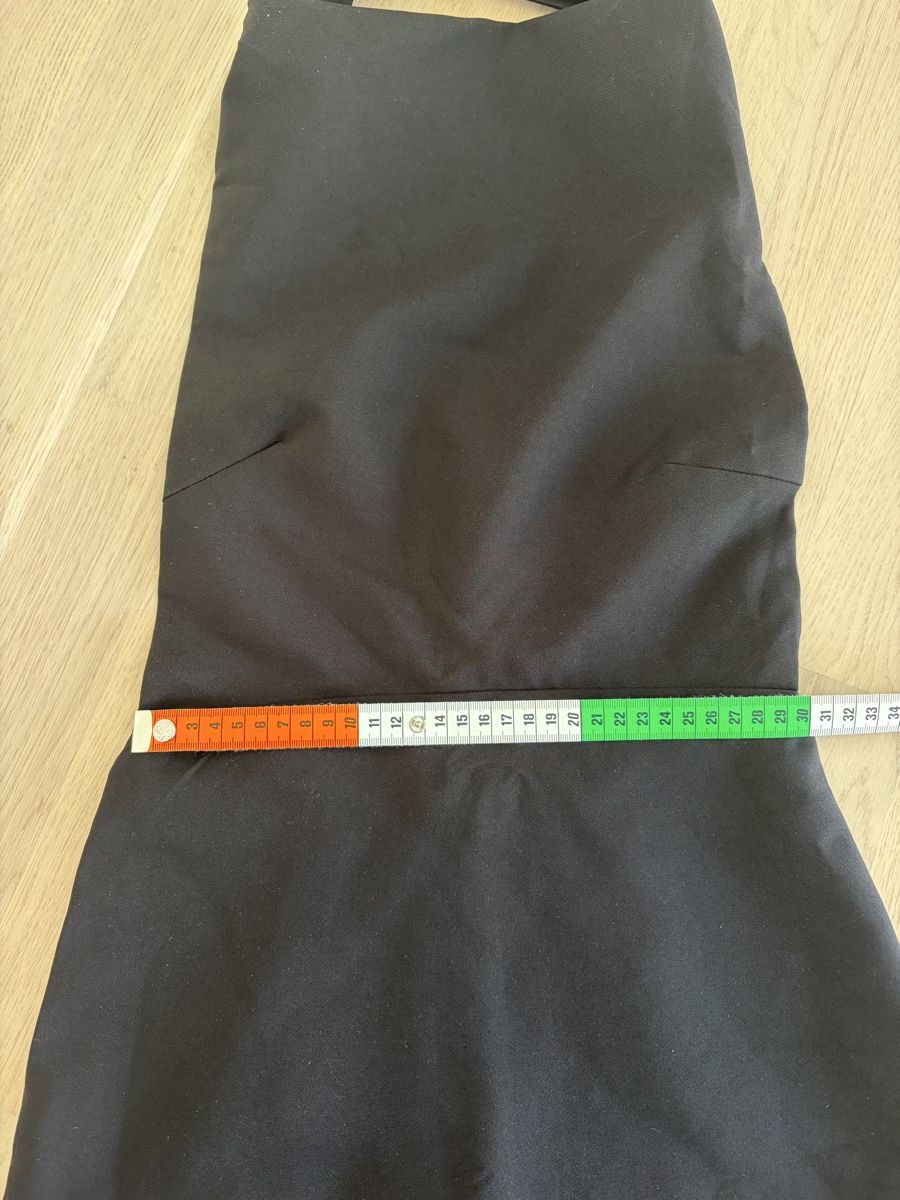 Vestiti: Kleid schwarz mini – Usato da Au ZH venduto da eac_gm25 2