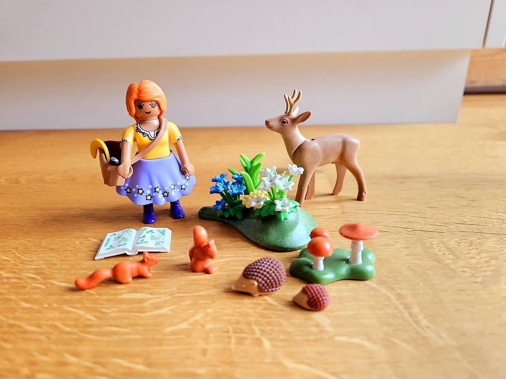 Playmobil Giocattoli: Playmobil Kräutersammlerin – Usato da Buttwil venduto da Bezzy1